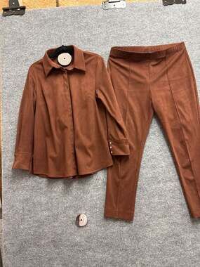 Estelle and Finn Brown Faux Suede Pleated Back Shirt & Seamed Pants Set, Size M/
